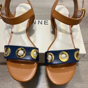 Blue/tan strap sandals